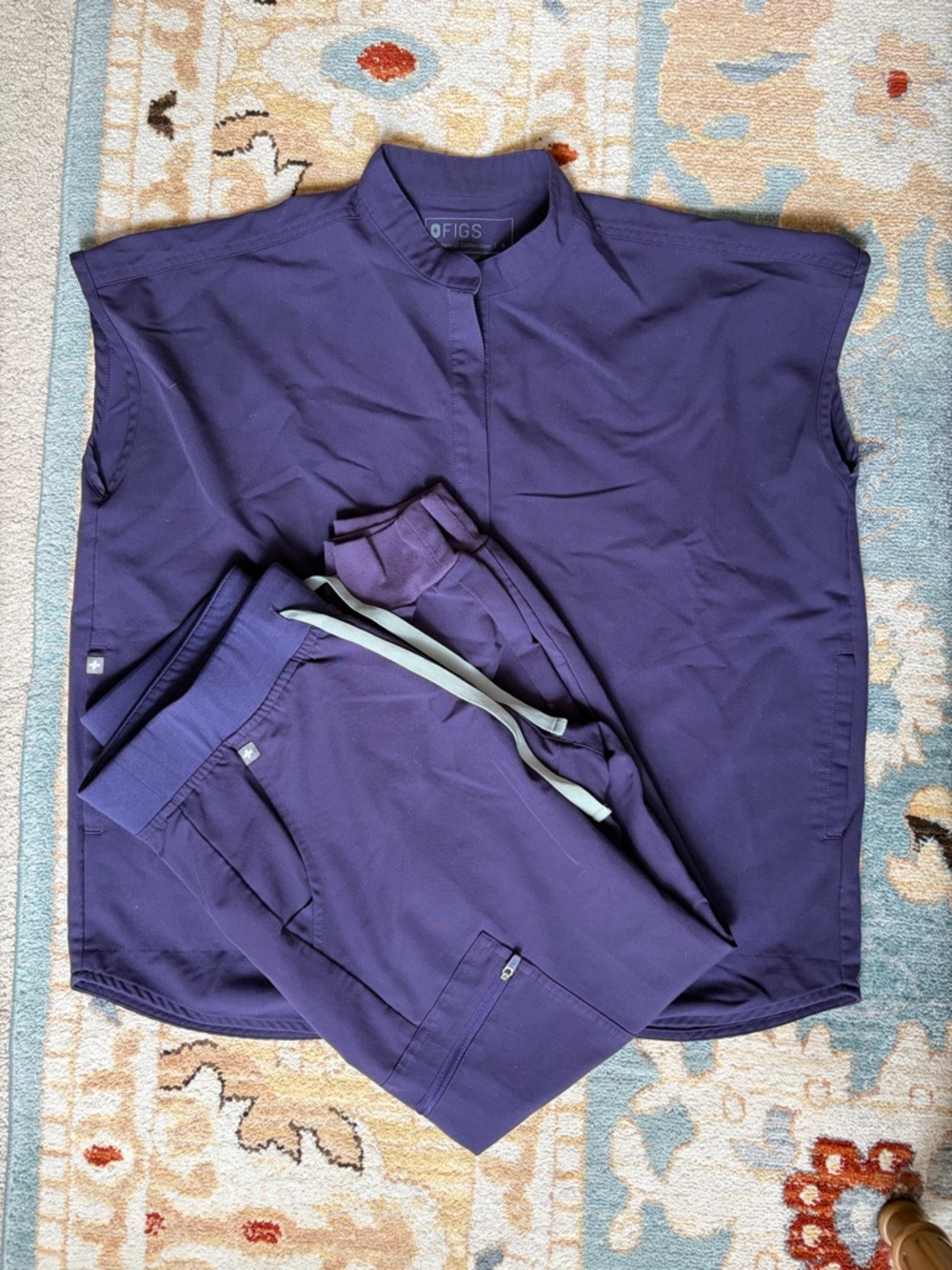 FIGS Zamora Jogger Scrub Pants Purple Shadow M/P Petite